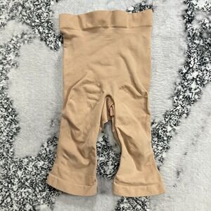 Skims Sculpting Mid Thigh Shorts Shapewear Womens S Beige Seamless NWOT